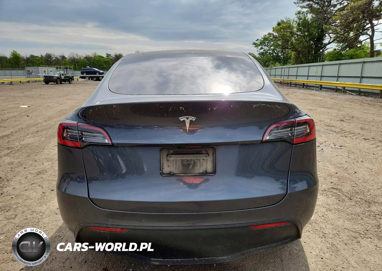 2021 Tesla Model Y VIN:5YJYGDEE2MF096375 - 6