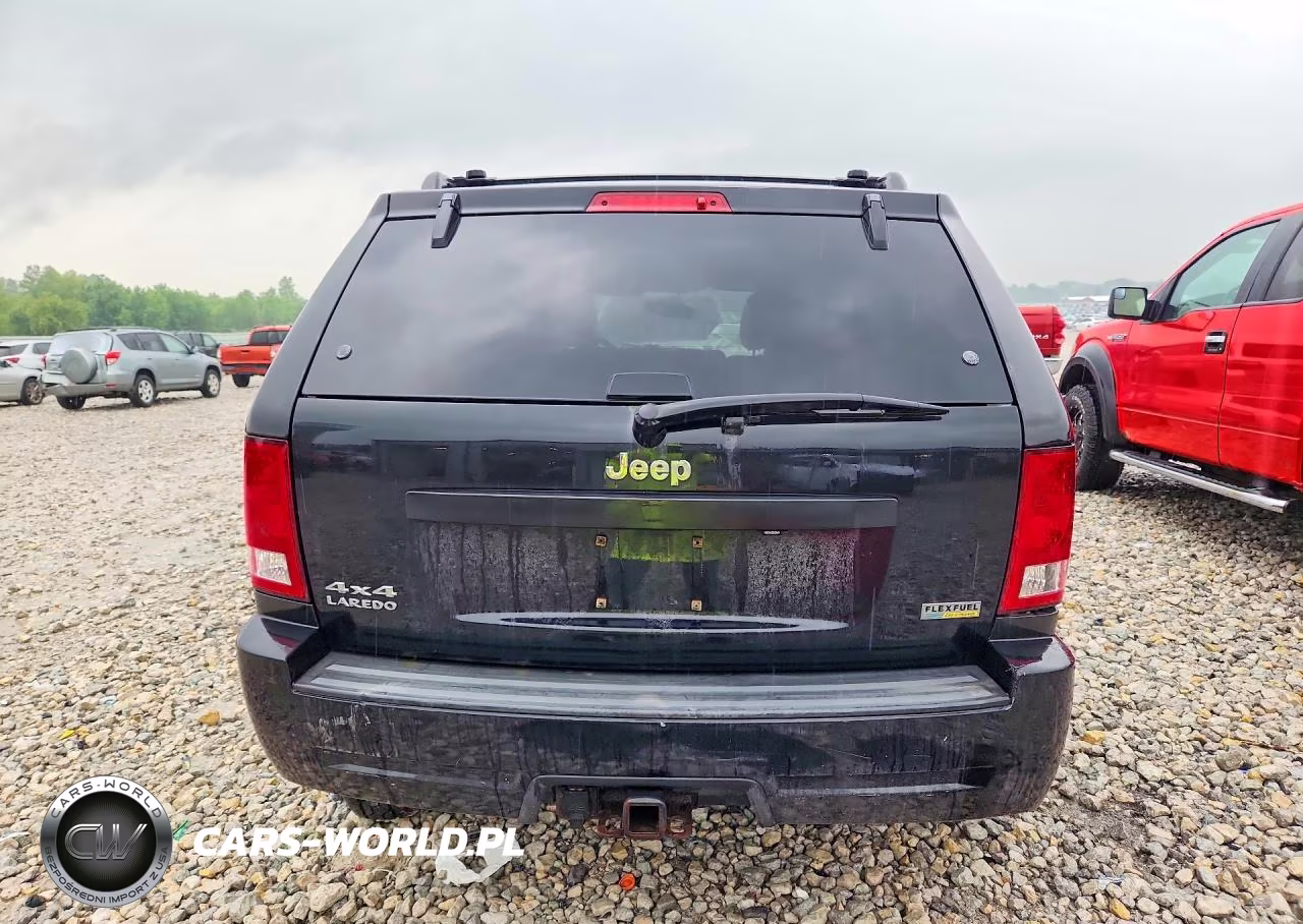 2009 Jeep Grand Cherokee Laredo VIN:1J8HR48P99C539836 - 6