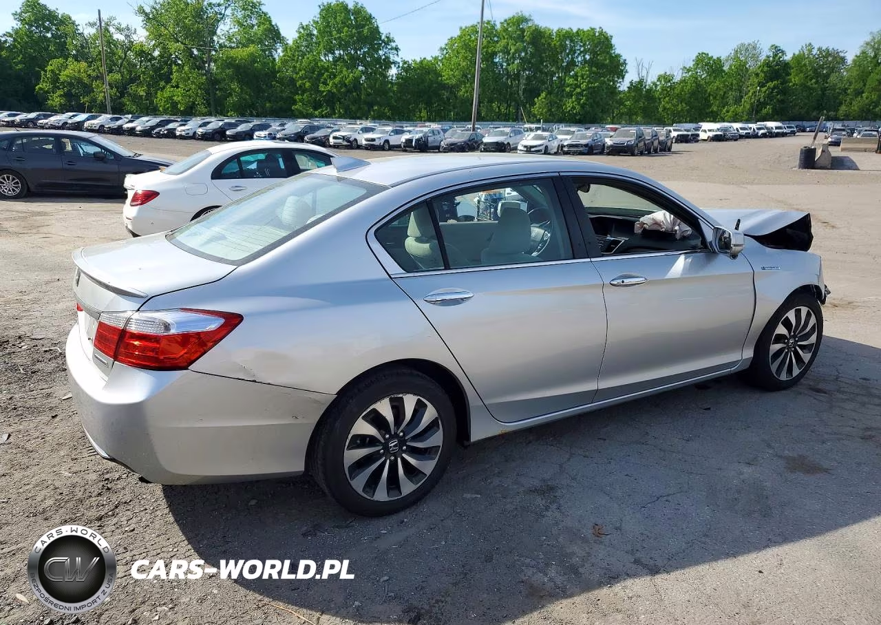 2015 Honda Accord Hybrid VIN:1HGCR6F31FA002108 - 3