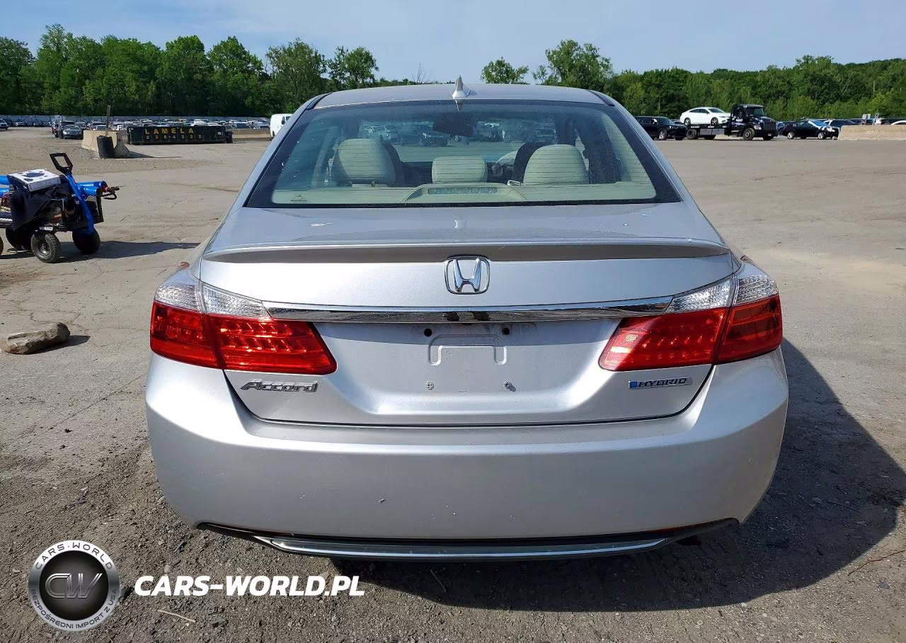 2015 Honda Accord Hybrid VIN:1HGCR6F31FA002108 - 6