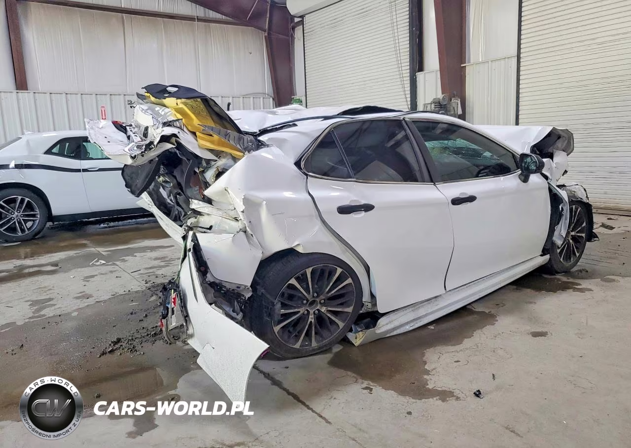 2019 Toyota Camry Se VIN:4T1B11HK8KU173466 - 3