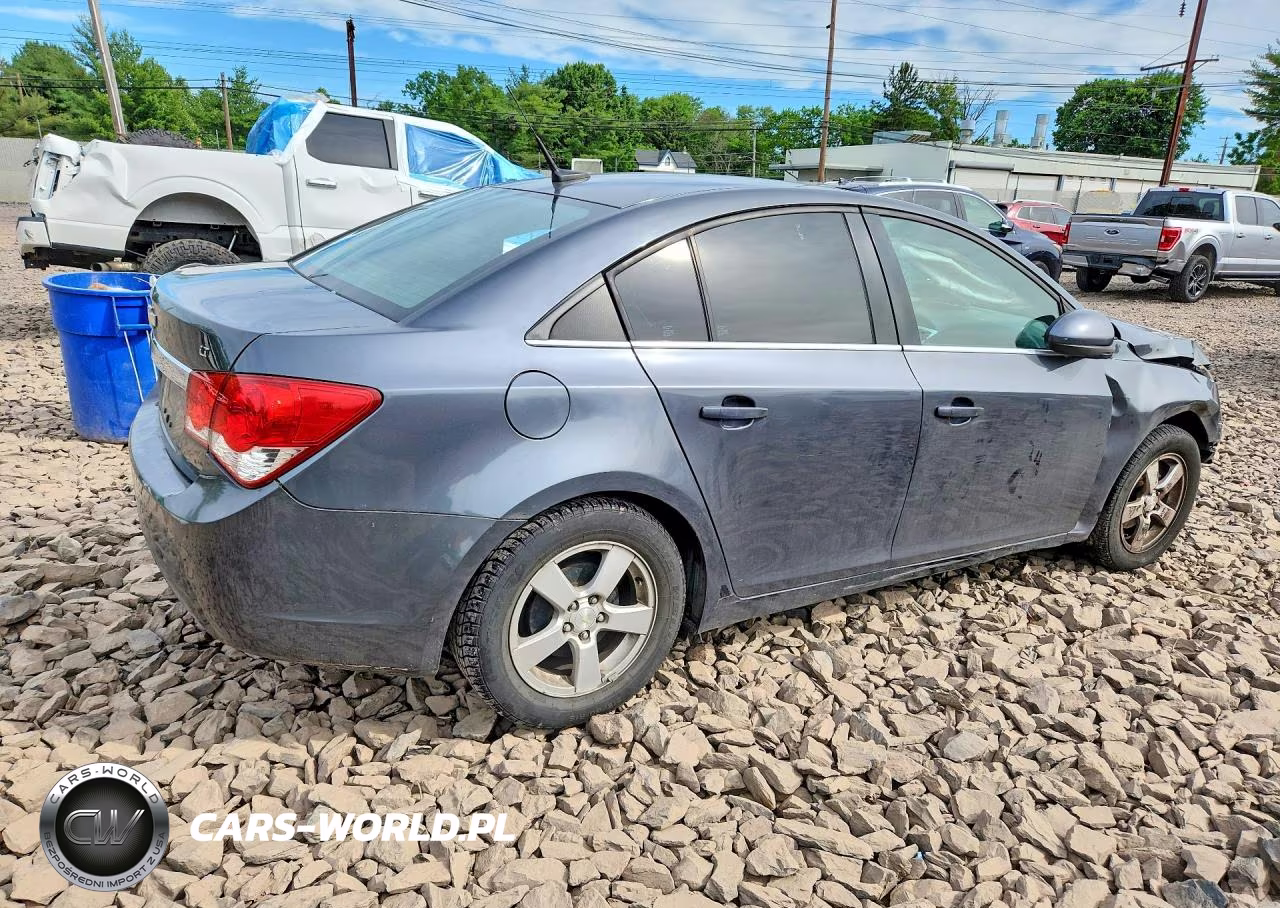 2013 Chevrolet Cruze Lt VIN:1G1PC5SB1D7122485 - 3