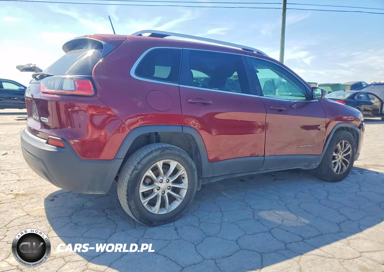 2019 Jeep Cherokee Latitude VIN:1C4PJLCB7KD488241 - 3