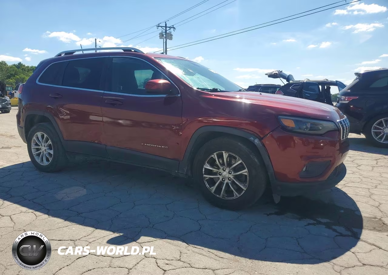 2019 Jeep Cherokee Latitude VIN:1C4PJLCB7KD488241 - 4
