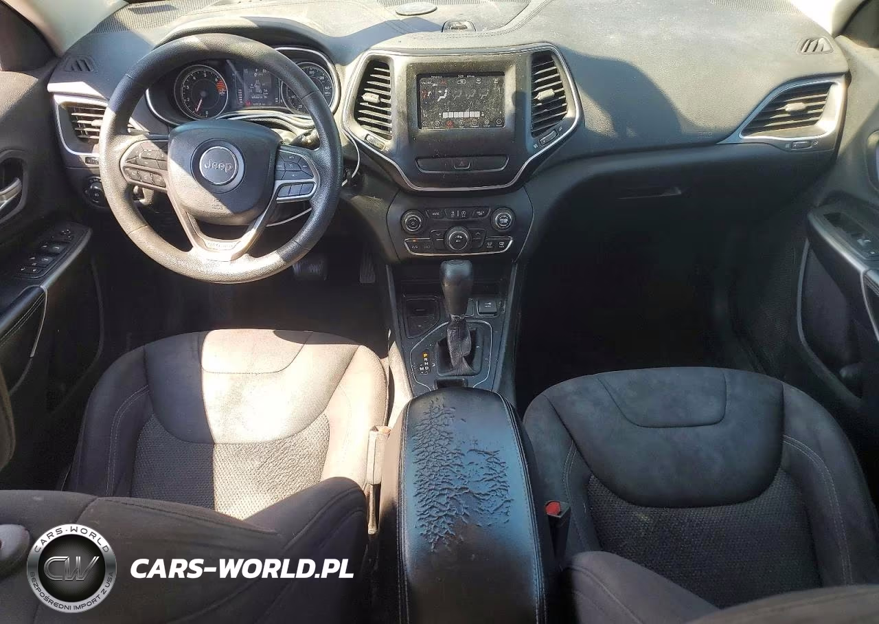 2019 Jeep Cherokee Latitude VIN:1C4PJLCB7KD488241 - 8