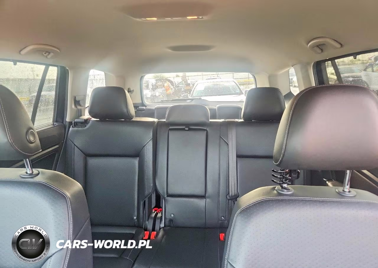 2018 Volkswagen Atlas Se VIN:1V2CP2CA1JC595013 - 10