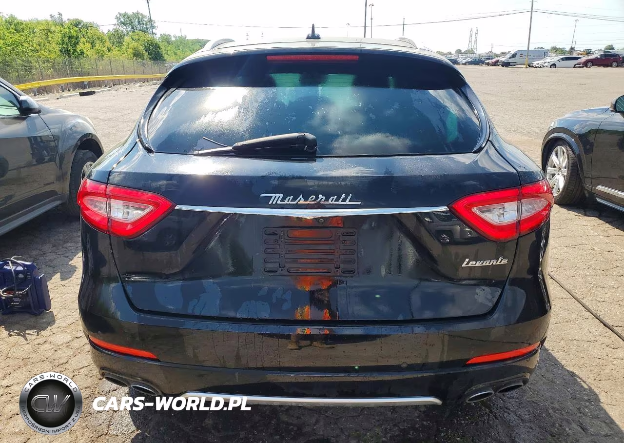 2017 Maserati Levante Luxury VIN:ZN661XUL2HX229561 - 6
