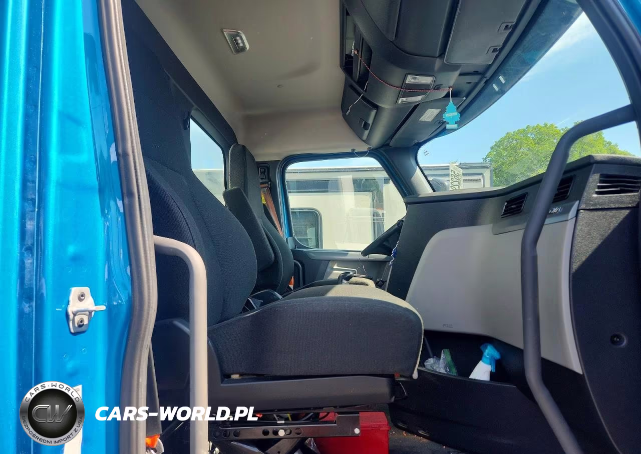 2020 Freightliner Cascadia Box Truck VIN:3ALHHLDV3LSMG6340 - 5