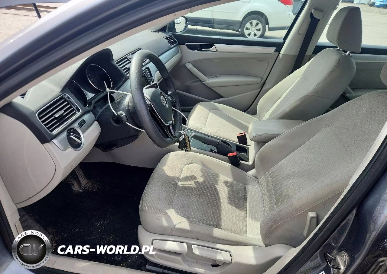 VOLKSWAGEN PASSAT S VIN:1VWAT7A37HC006379 - 7