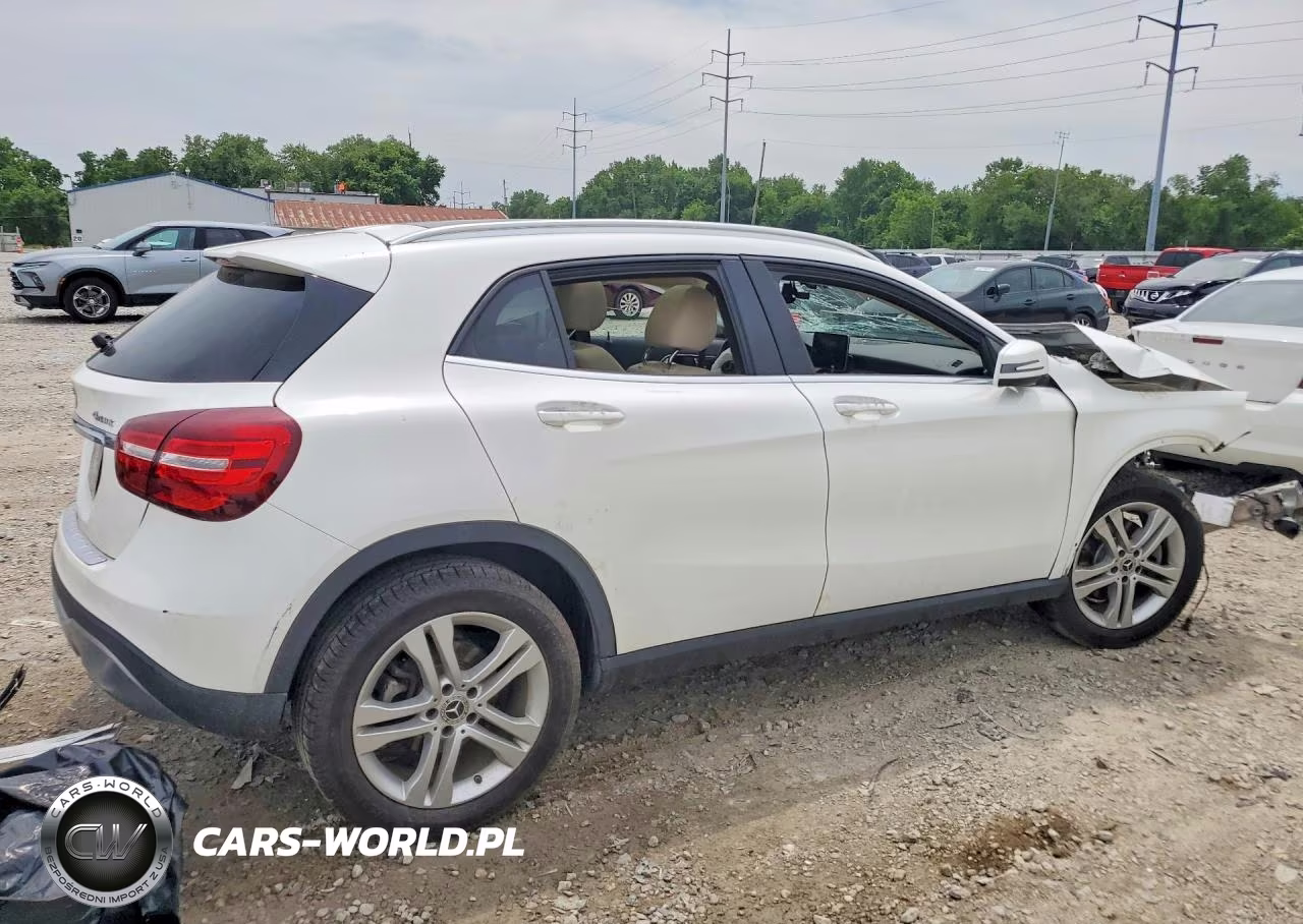 2019 Mercedes-Benz Gla 250 4Matic VIN:WDCTG4GB7KJ582788 - 3