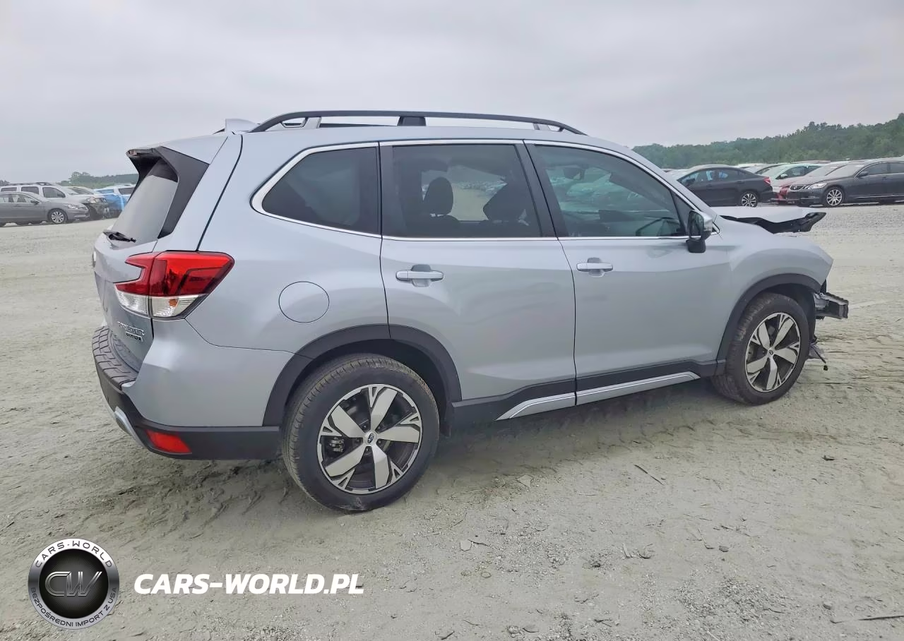 2021 Subaru Forester Touring VIN:JF2SKAXC7MH412725 - 3