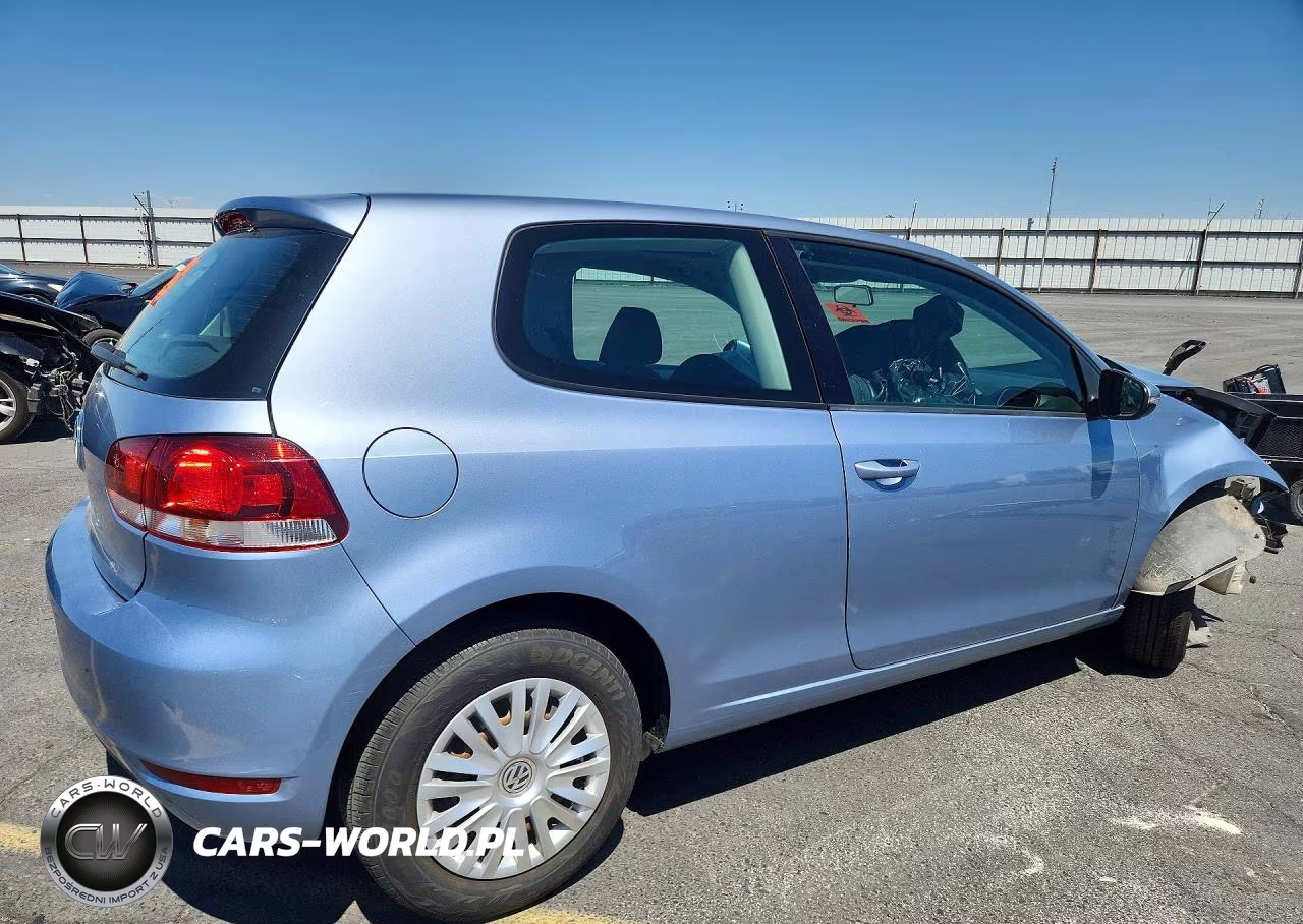 2010 Volkswagen Golf VIN:WVWAB7AJ0AW319945 - 3