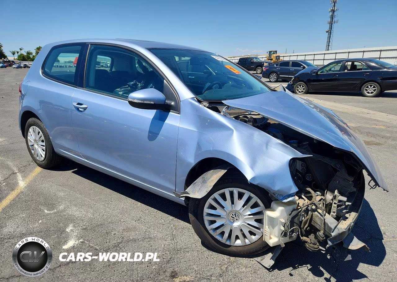 2010 Volkswagen Golf VIN:WVWAB7AJ0AW319945 - 4