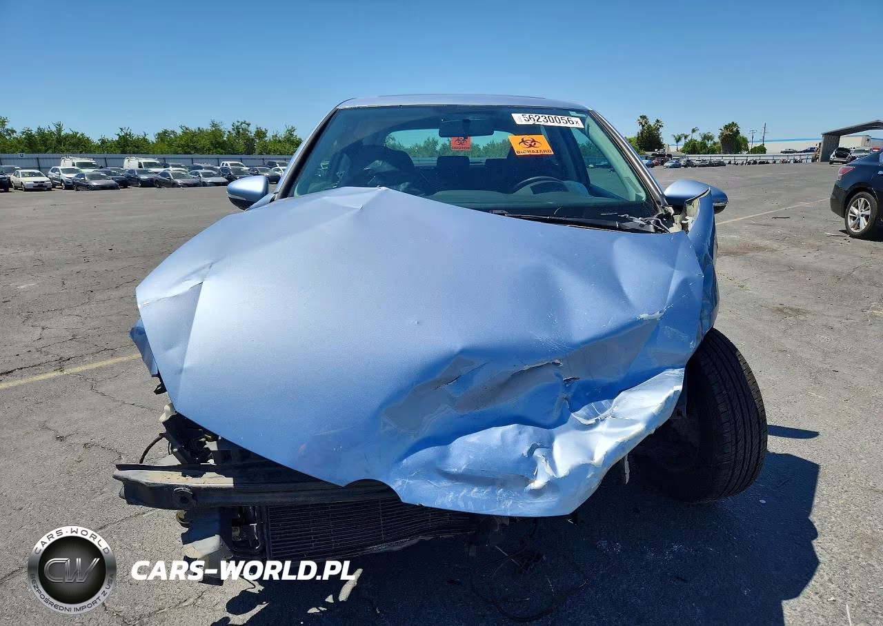 2010 Volkswagen Golf VIN:WVWAB7AJ0AW319945 - 5