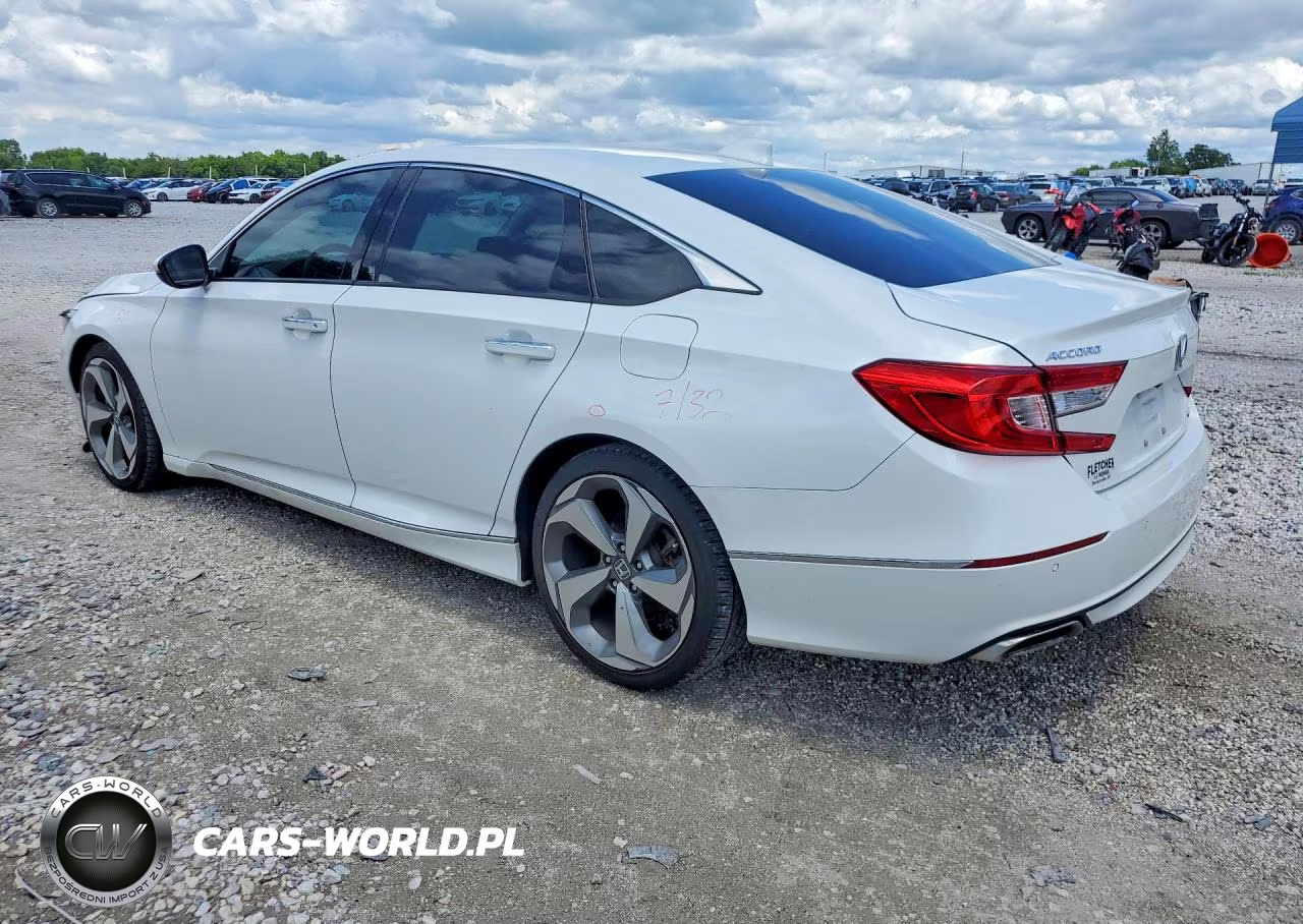 2018 Honda Accord Touring VIN:1HGCV1F91JA167667 - 2