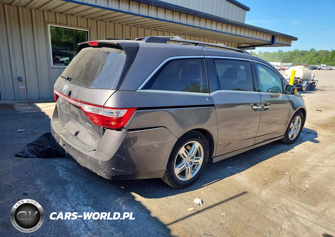 2012 Honda Odyssey Touring VIN:5FNRL5H94CB133350 - 3