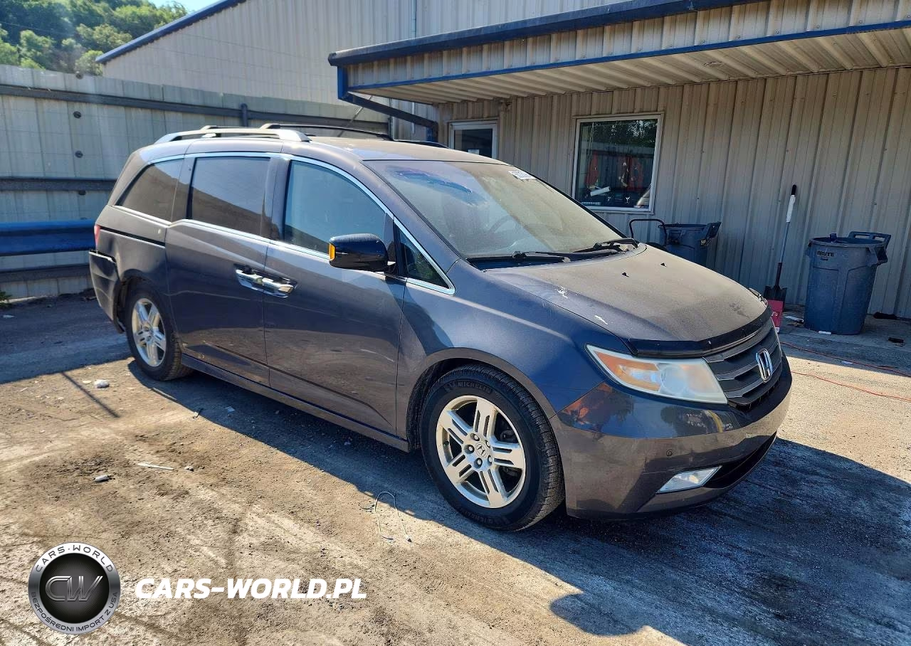 2012 Honda Odyssey Touring VIN:5FNRL5H94CB133350 - 4