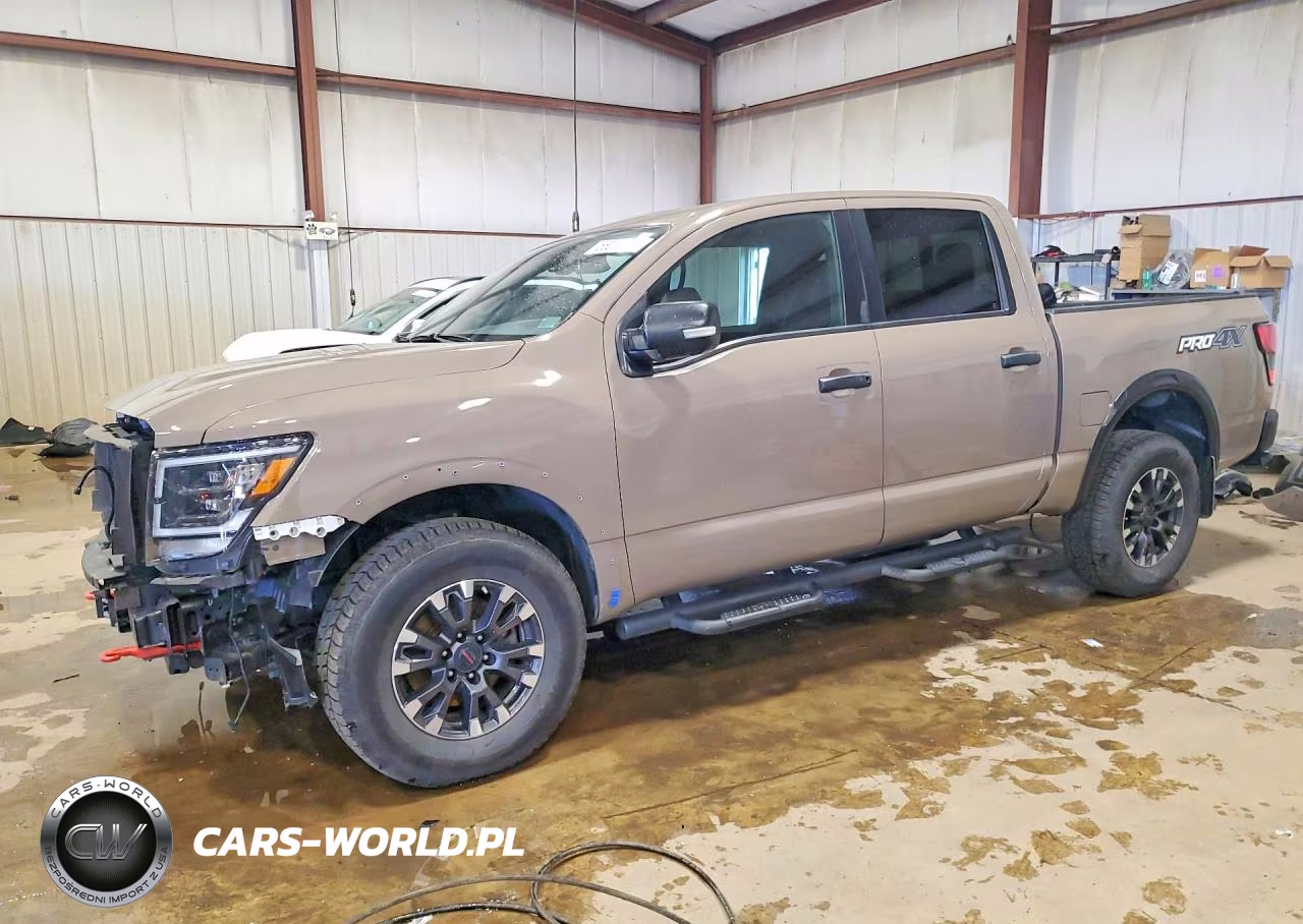 2022 Nissan Titan Pro-4X – zdjęcie 1 z 13
