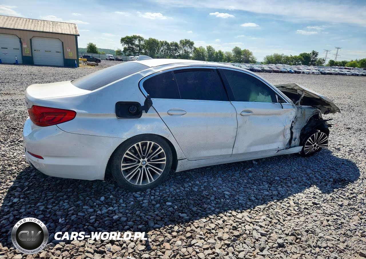 2019 BMW 530 Xi VIN:WBAJA7C59KWW09201 - 3