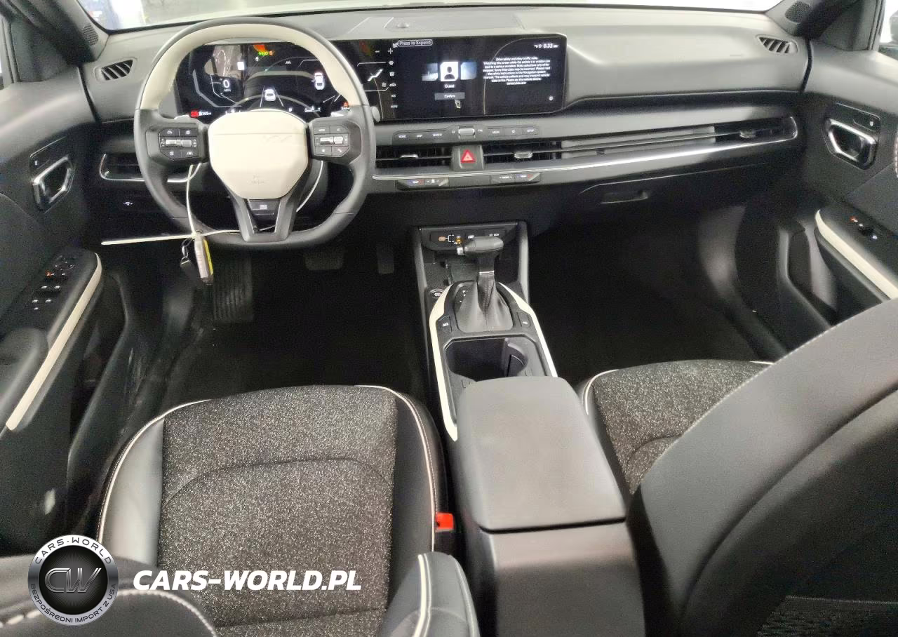 2025 Kia K4 Gt Line VIN:3KPFW4DE0SE260978 - 8