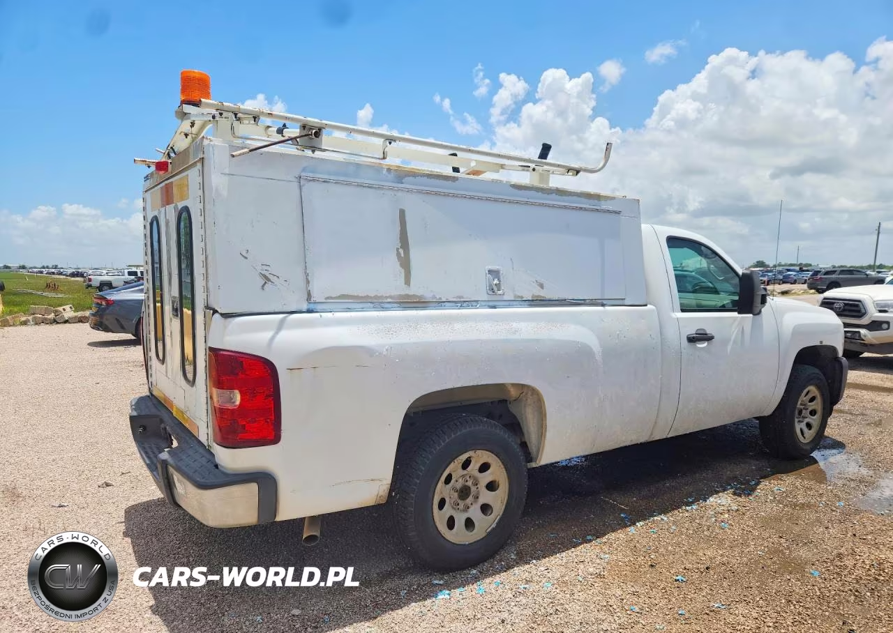 2008 Chevrolet Silverado C1500 VIN:1GCEC14X68Z145383 - 3
