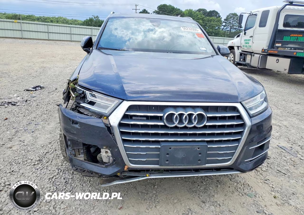 2017 Audi Q7 Premium Plus VIN:WA1LHAF77HD051168 - 5