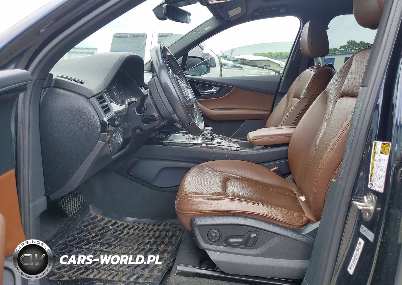 2017 Audi Q7 Premium Plus VIN:WA1LHAF77HD051168 - 7