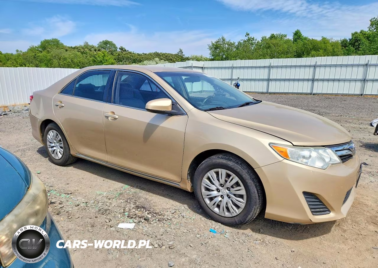 2012 Toyota Camry L VIN:4T1BF1FK0CU015077 - 4
