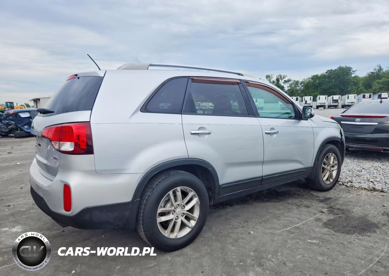 2015 Kia Sorento Lx VIN:5XYKT4A64FG631038 - 3