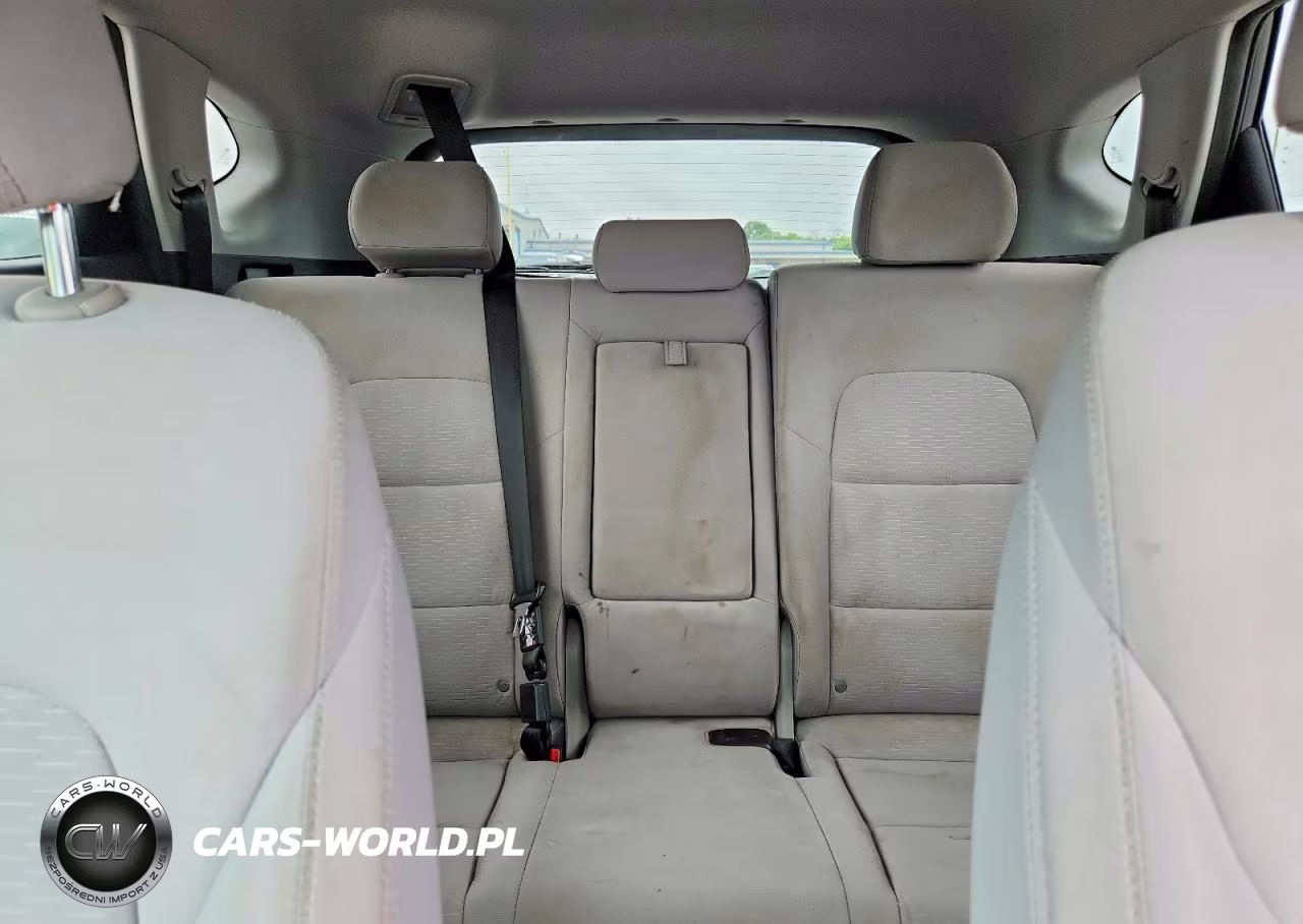 2019 Hyundai Tucson Se VIN:KM8J23A47KU896029 - 10