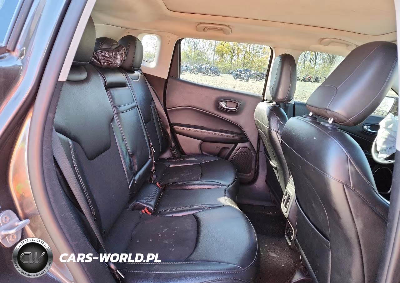 2020 Jeep Compass Latitude VIN:3C4NJDBB9LT157171 - 10