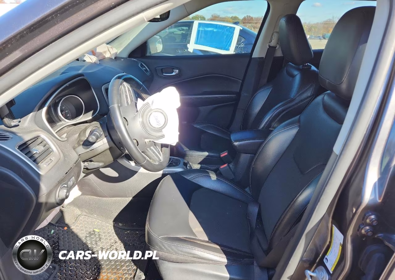 2020 Jeep Compass Latitude VIN:3C4NJDBB9LT157171 - 7