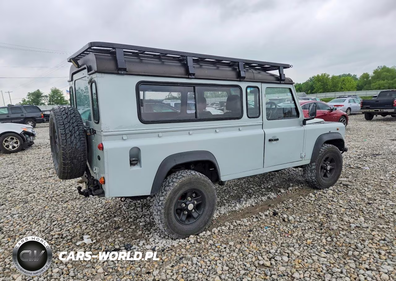 1994 Land Rover Defender 110 Base VIN:SALLDHAV7MA952572 - 3