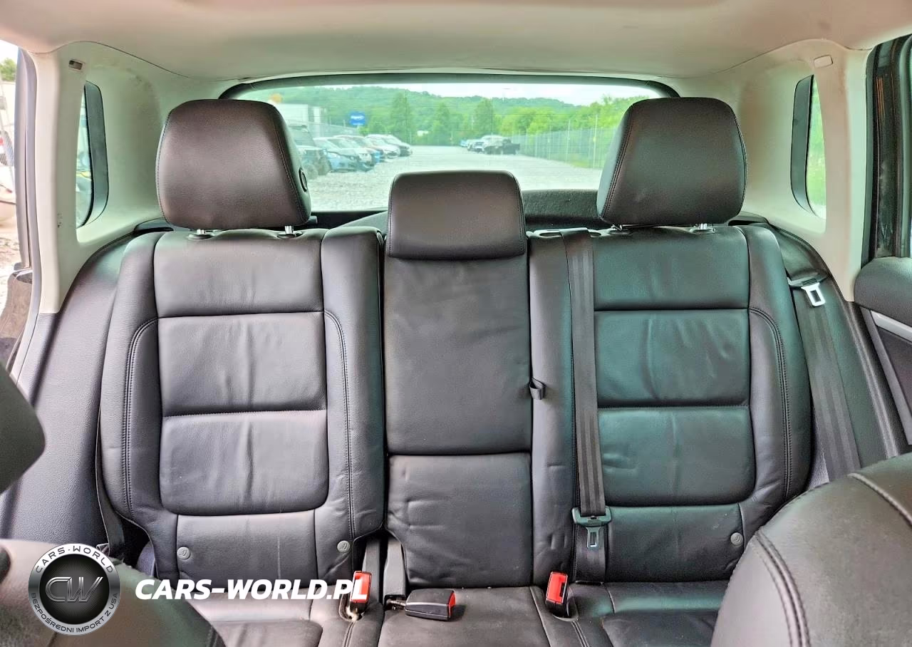 2013 Volkswagen Tiguan VIN:WVGAV3AX3DW571175 - 10