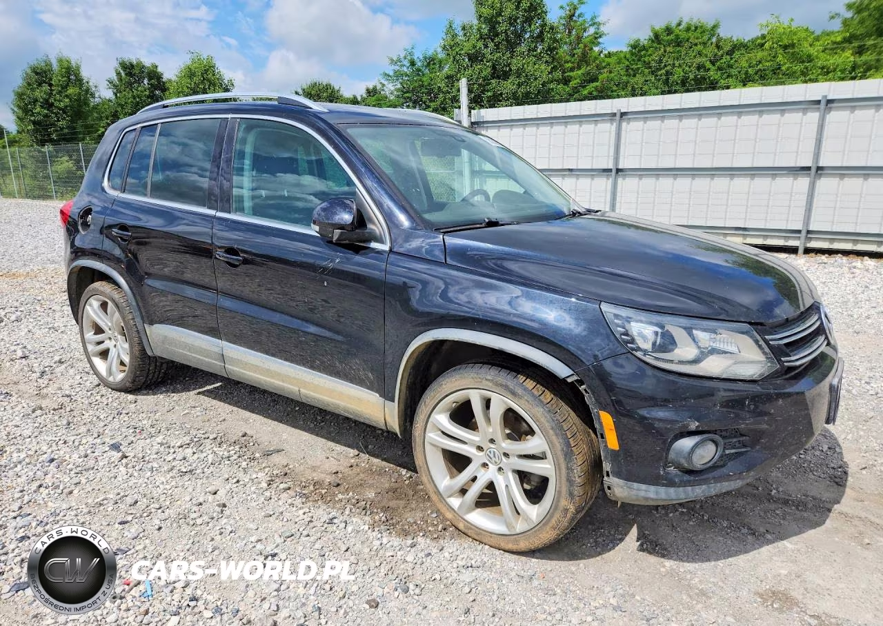 2013 Volkswagen Tiguan VIN:WVGAV3AX3DW571175 - 4