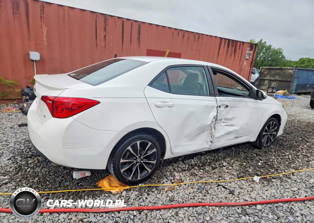 2018 Toyota Corolla Se VIN:2T1BURHE5JC981323 - 3