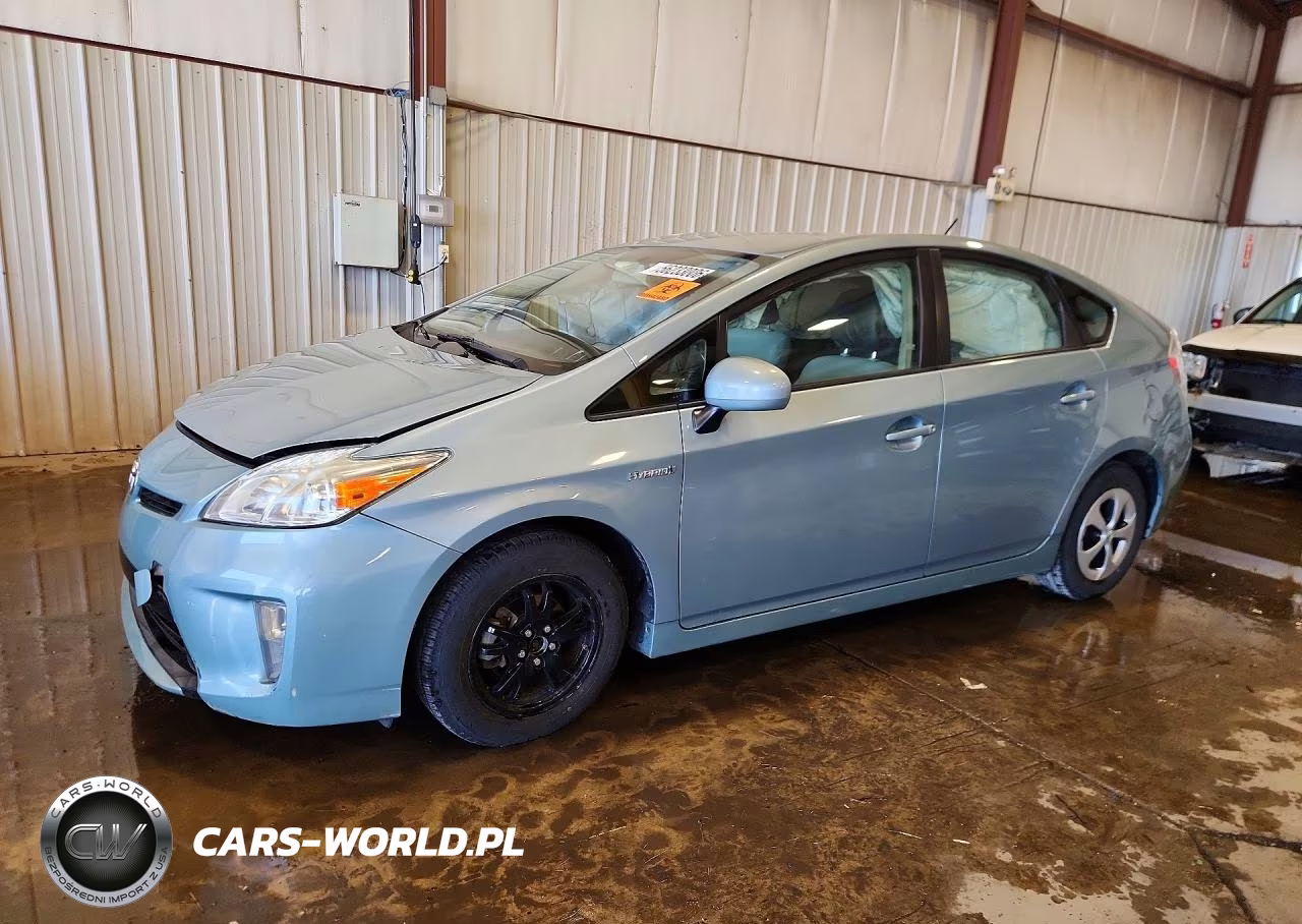 2014 Toyota Prius Two – zdjęcie 1 z 12