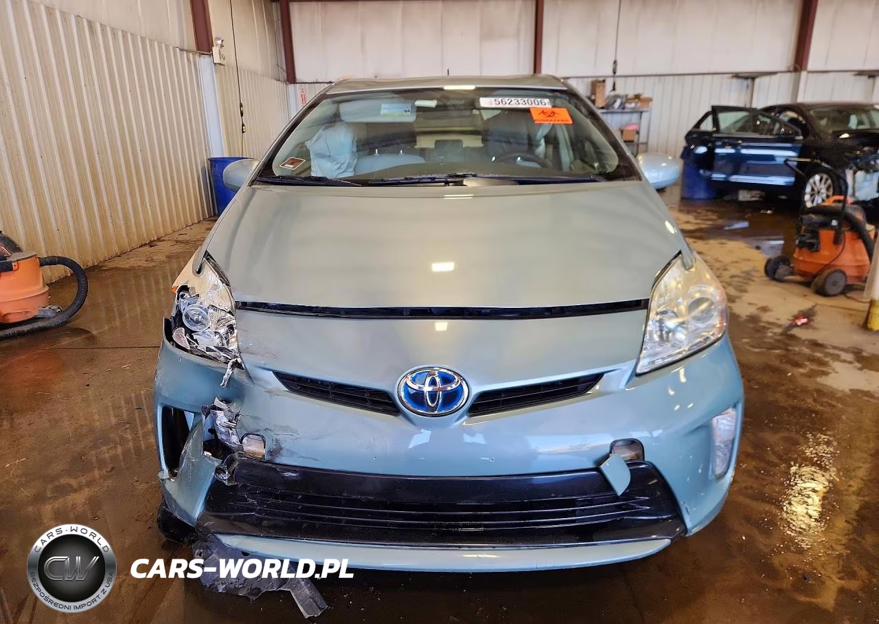 2014 Toyota Prius Two VIN:JTDKN3DU0E1782231 - 5