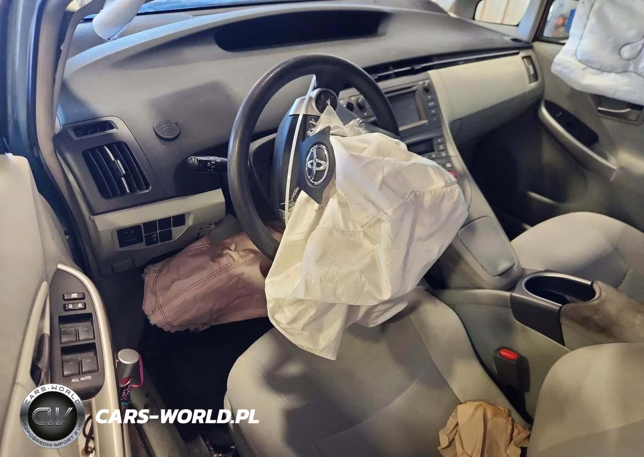 2014 Toyota Prius Two VIN:JTDKN3DU0E1782231 - 8