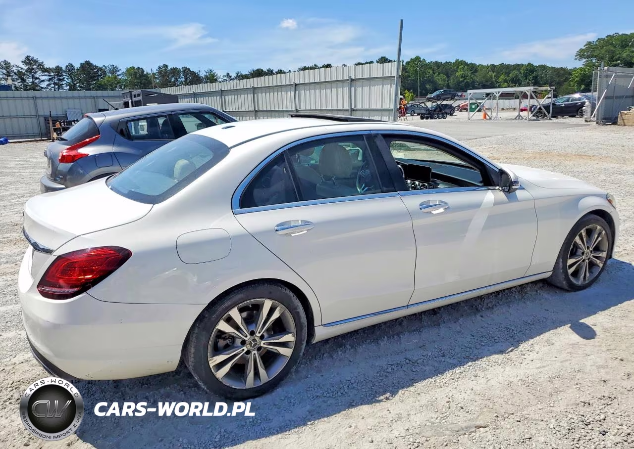 2019 Mercedes-Benz C 300 VIN:55SWF8DB1KU313810 - 3