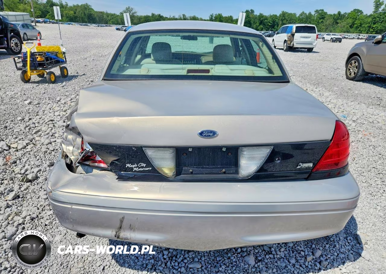 2009 Ford Crown Victoria Police Interceptor VIN:2FAHP71V19X142928 - 6