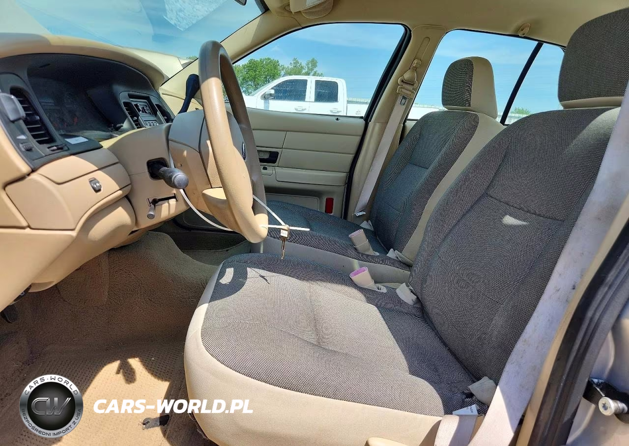 2009 Ford Crown Victoria Police Interceptor VIN:2FAHP71V19X142928 - 7