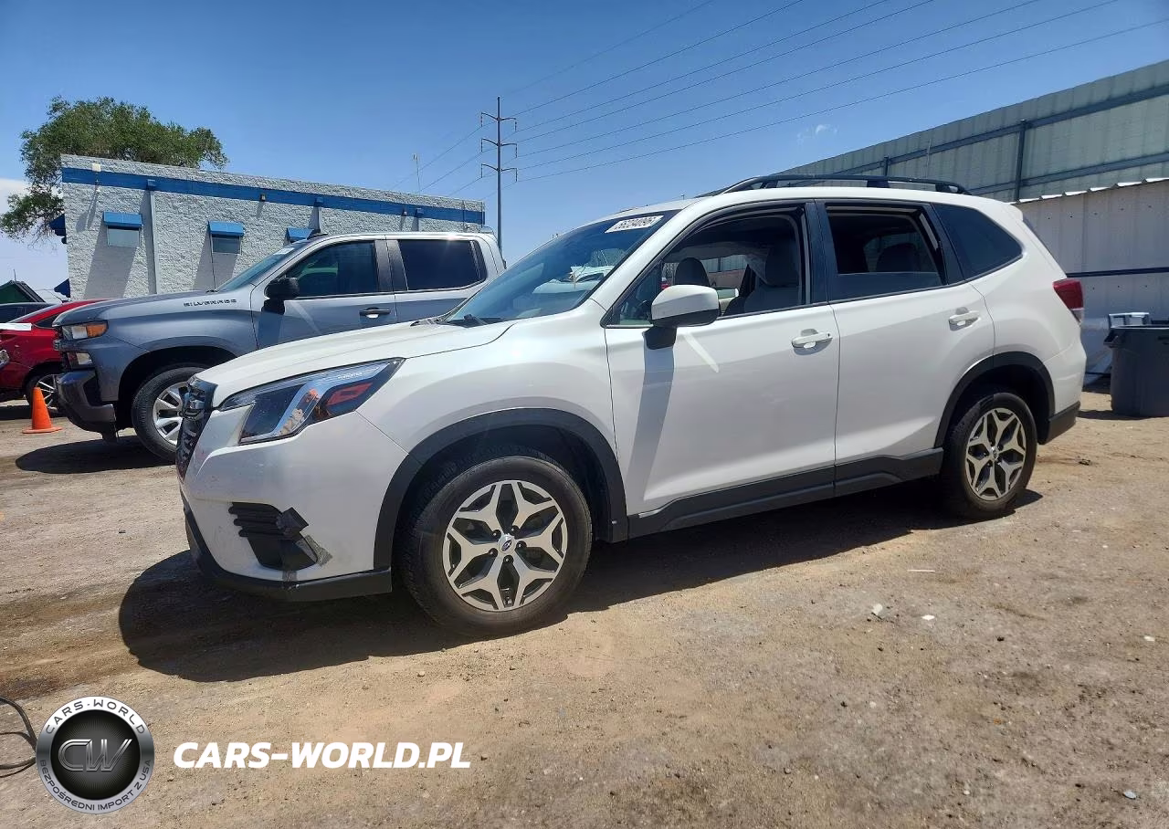 2022 Subaru Forester Premium – zdjęcie 1 z 13
