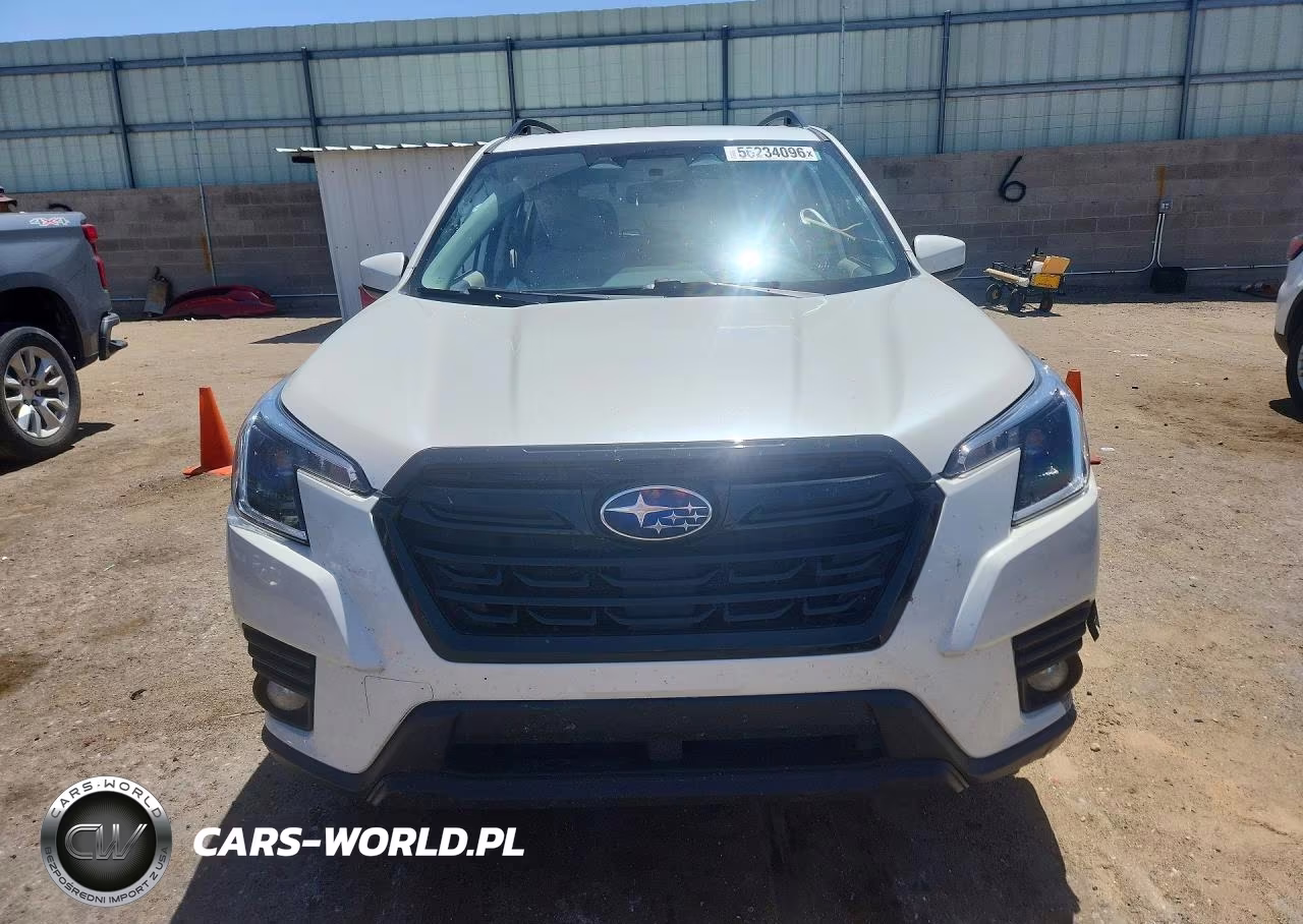 2022 Subaru Forester Premium VIN:JF2SKADC7NH444743 - 5