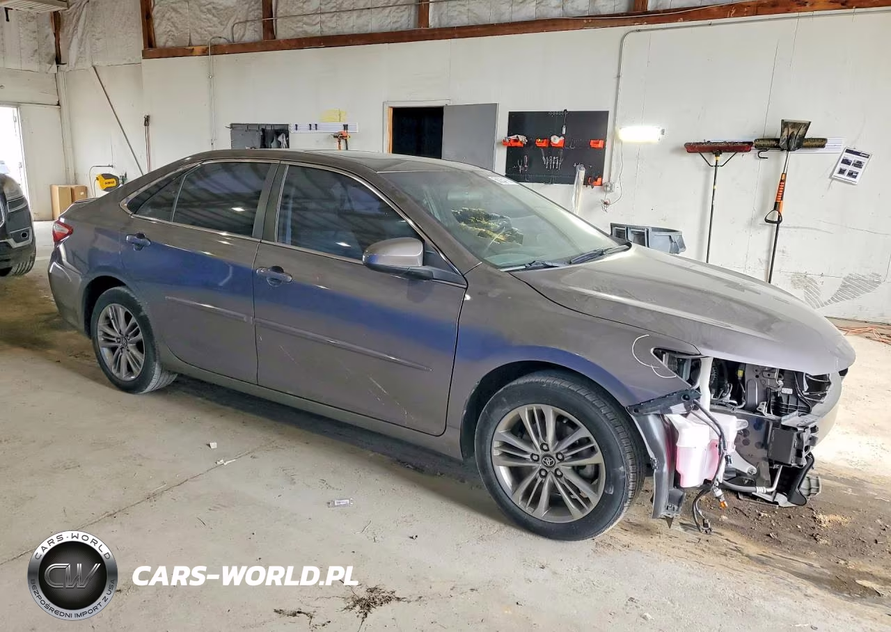 2016 Toyota Camry Se VIN:4T1BF1FK0GU210408 - 4