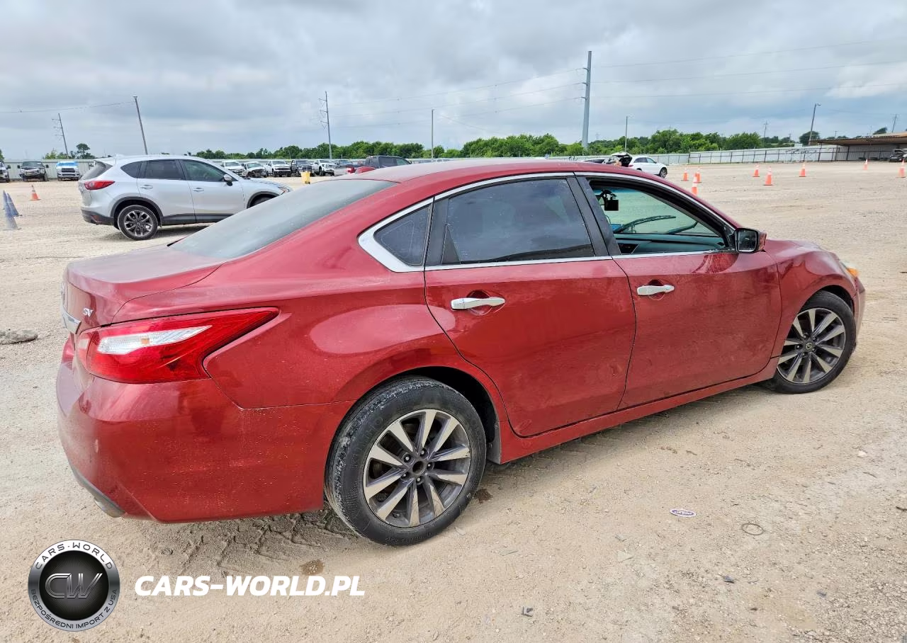 2017 Nissan Altima VIN:1N4AL3AP7HC111086 - 3