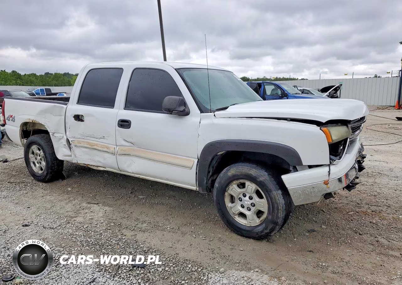 2007 Chevrolet Silverado K1500 Classic Crew Cab VIN:2GCEK13VX71170006 - 4