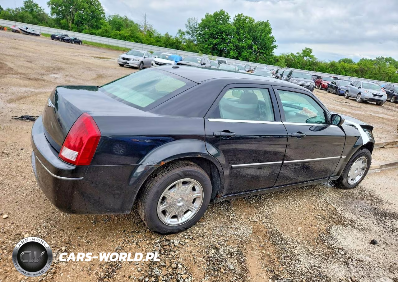 2007 Chrysler 300 Touring VIN:2C3KA53G37H745637 - 3