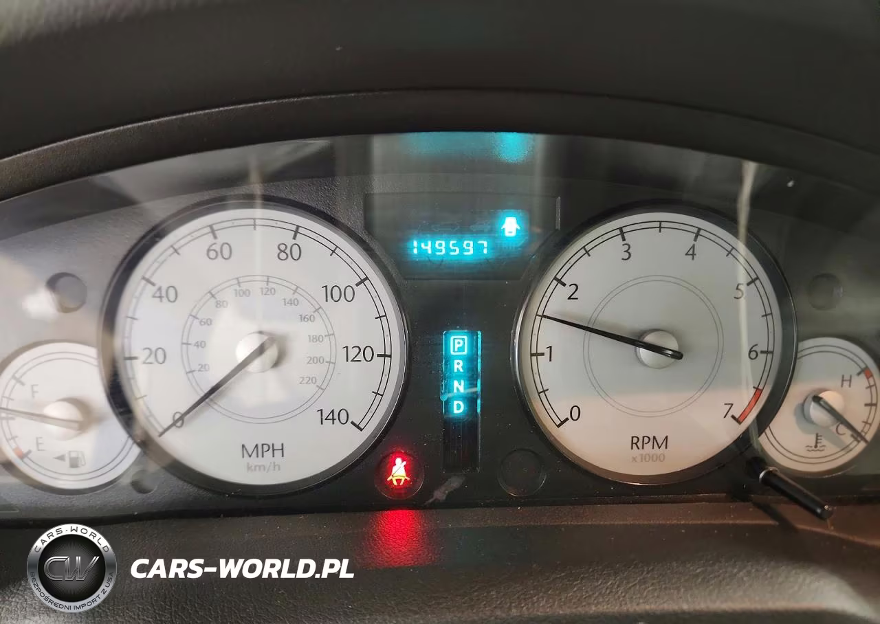 2007 Chrysler 300 Touring VIN:2C3KA53G37H745637 - 9
