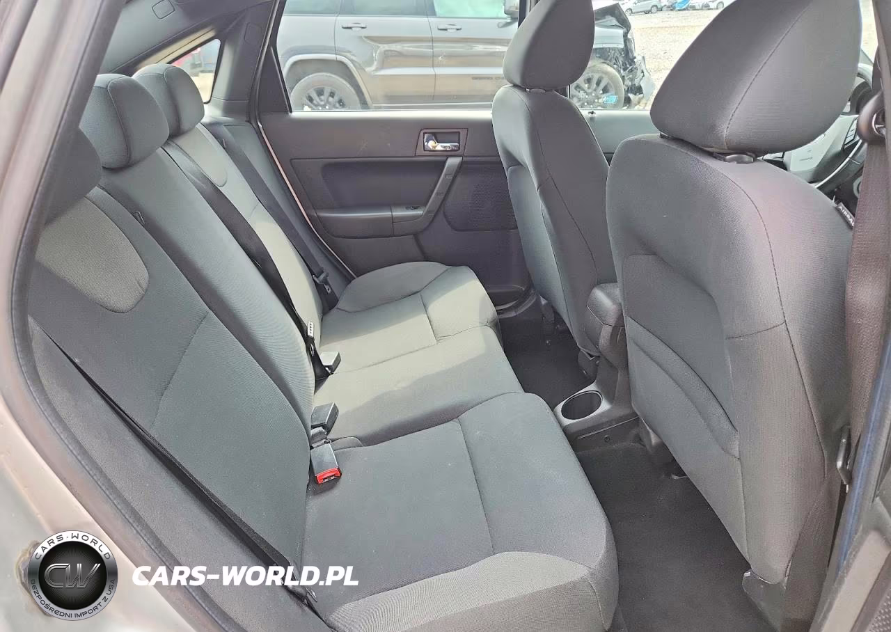2009 Ford Focus Ses VIN:1FAHP36NX9W260148 - 10